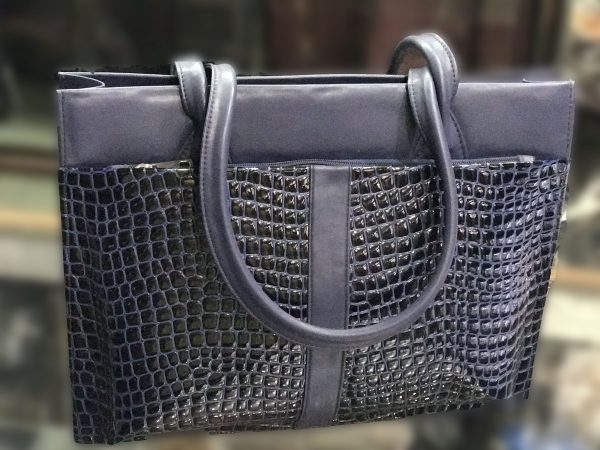 M&M_07 Black Crocodile Style Static Leather Bag